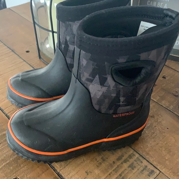 target neoprene boots